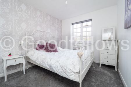 Heron Court, 18 Wilkins Close, CR4 - Photo 3