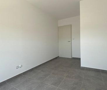 Location Appartement 2 pièces 39m² ARLES 13200 - Photo 1
