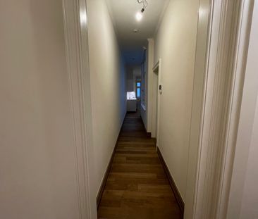 Heel mooi gerenoveerd appartement met twee slaapkamers. Tijdens de ... - Photo 6