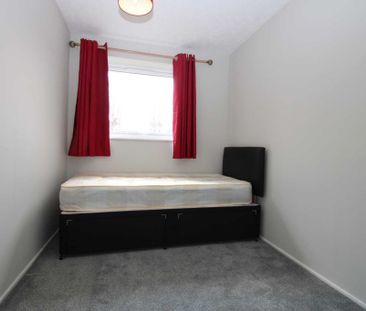 2 bed Flat for rent - Photo 1
