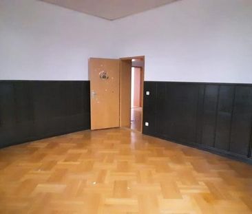 Helle 2-Zimmer-Wohnung mit Einbauküche und Badewanne – 79 m² – - Photo 1