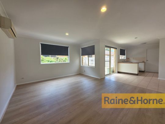 THREE BEDROOM VILLA - Photo 1