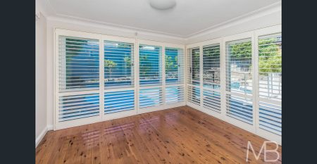 STUNNING FIVE-BEDROOM FAMILY HOME IN PRESTIGIOUS HUNTER HILL - Photo 2