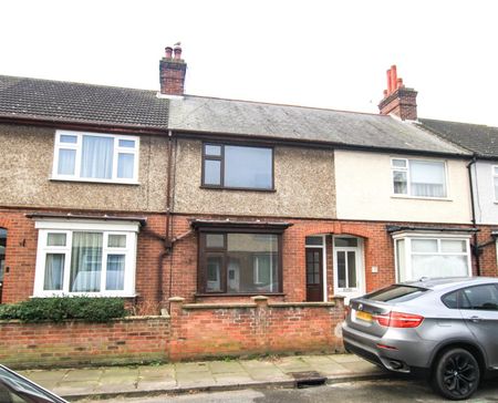 Century Road, Great Yarmouth - Photo 3