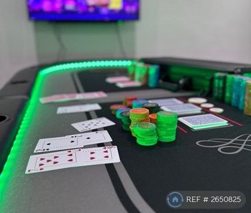 6 bedroom detached house to rent - Photo 3