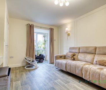 3 bedroom detached house to rent - Photo 2