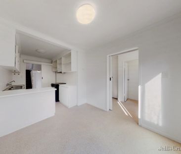 2 Bed, 1 Bath - Photo 2