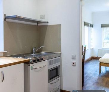 Studio to rent - Photo 4