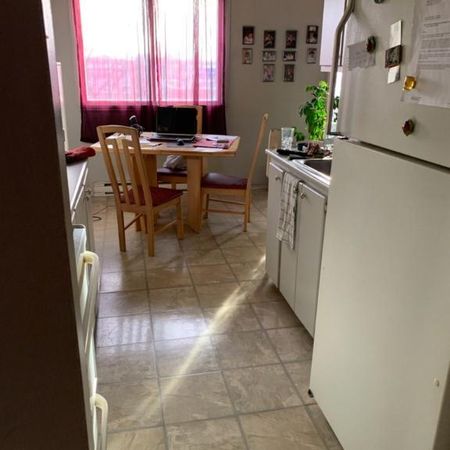 Appartement à louer à St-Hubert 4 et demie - Photo 4