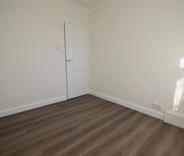 2 bedroom maisonette to rent - Photo 1