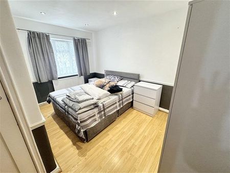 4 bedroom house to rent - Photo 4