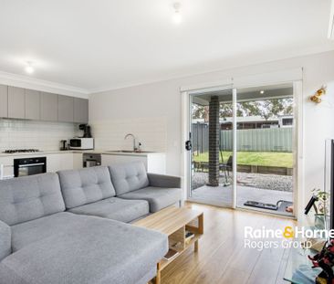 Modern Two-Bedroom Duplex in Quiet Estate - Photo 3