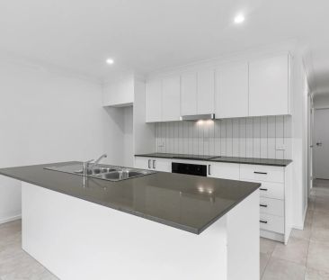 Modern, Low-Maintenance Townhouse in a Prime Page Pocket - Photo 2