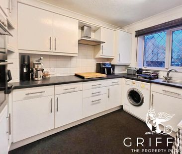 London Road, Grays, RM17 - Photo 3