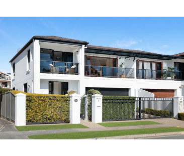 1/4 Parr Street, Biggera Waters, Qld 4216 - Photo 4