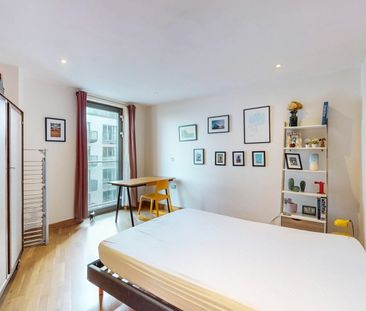 2 Bed Flat, Omega Works, E3 - Photo 5