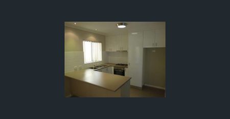 Three Bedroom Home - Photo 4