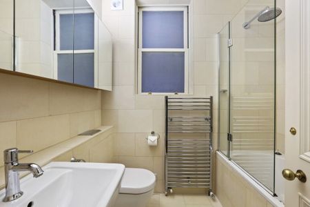 2 Bedroom Apartment To Let - Photo 5