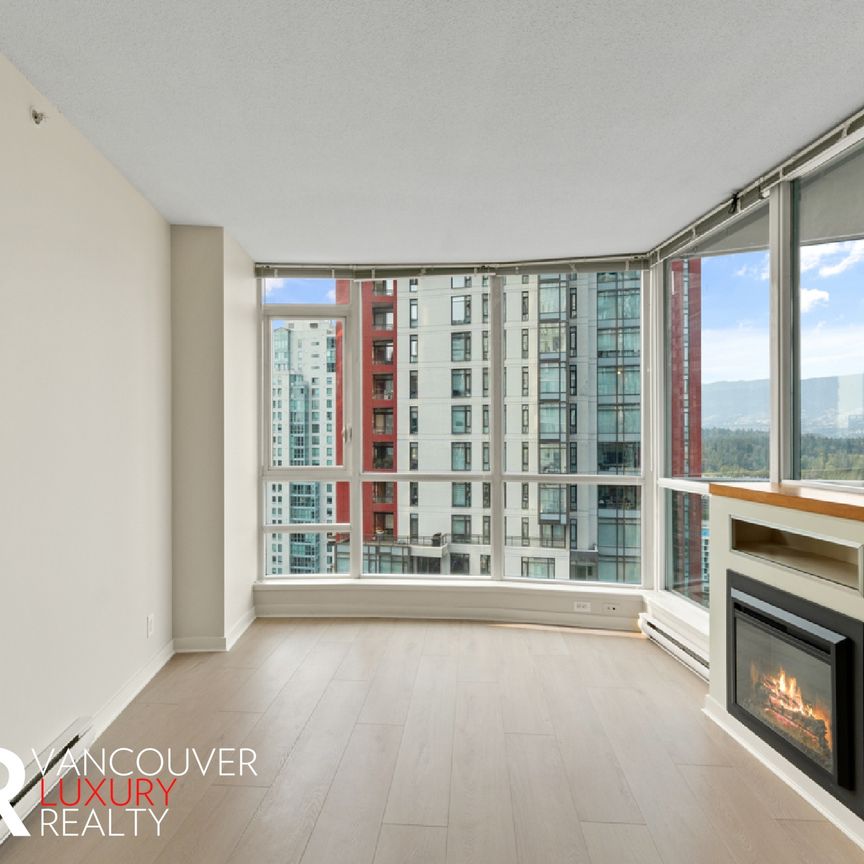 Condo in Downtown Vancouver, BC - Photo 1