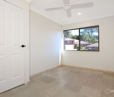 Spacious & Versatile Townhouse - Photo 4