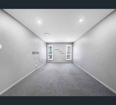 7 Bellavia Street, Cameron Park, NSW 2285 - Photo 1