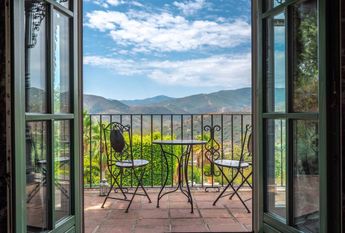 Luxury Villa for rent in Benahavís, Spain