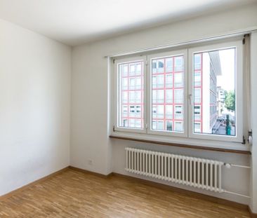 Grosszügige 3-Zimmerwohnung in attraktiver Innenstadt! - Photo 1