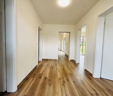 Pronájem domu 96 m² s pozemkem 347 m² - Фото 1