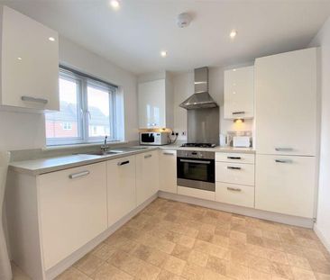 1 bedroom coach house to rent - Photo 5