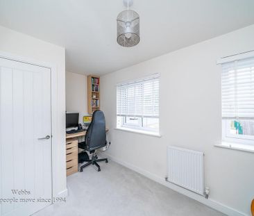 2 bedroom semi-detached house to rent - Photo 6