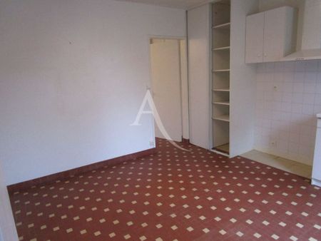 Location Appartement 2 pièces 29m² - Photo 3