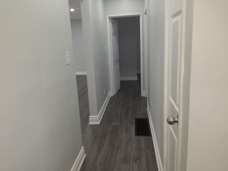 For Lease - 1033 Centre Street, Whitby, Ontario - Photo 5