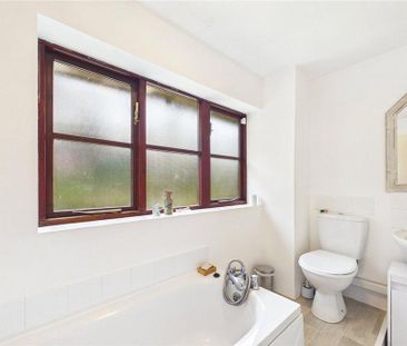 1 bedroom semi-detached house to rent - Photo 6