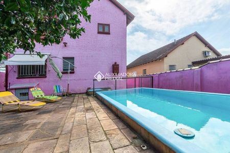 Casa com 5 quartos e 207m² para alugar em Medianeira, Porto Alegre. - Foto 4