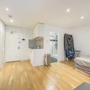 Studio to rent - Photo 2