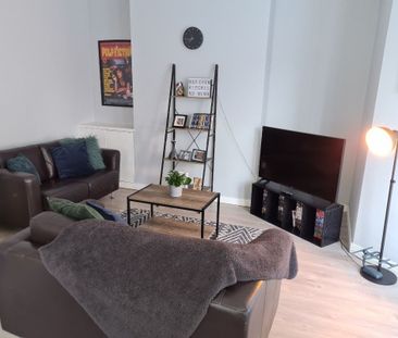 1A Woodland Avenue, Belfast BT14 6BY - Photo 2