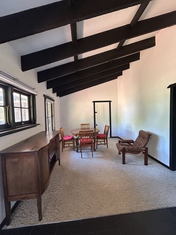 Location, location - walking distance to the hospital and lake. - Photo 2