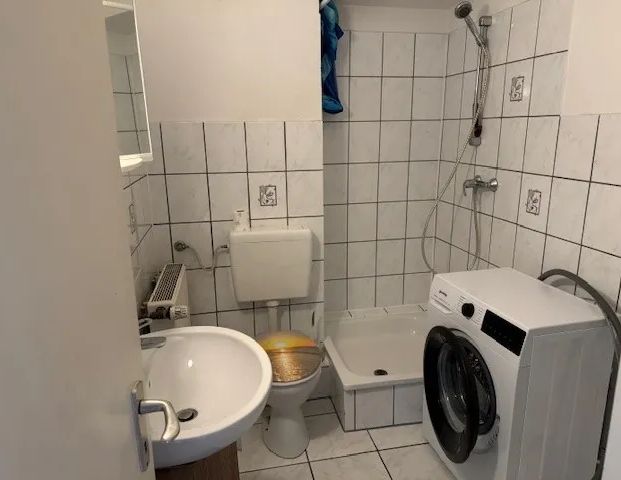 Möblierte 2-Zimmerwohnung im 3-Familienhaus Mönchengladbach-Bonnenbroich - Photo 1