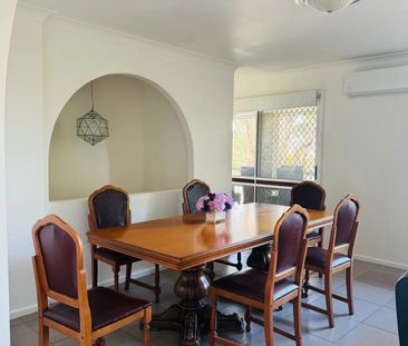 Carindale - Photo 2