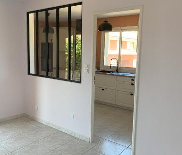 Location Appartement 3 pièces 98m² DRAGUIGNAN 83300 - Photo 5