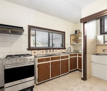 71 Kellett Street, Northcote VIC 3070 - House For Rent | Domain - Photo 3