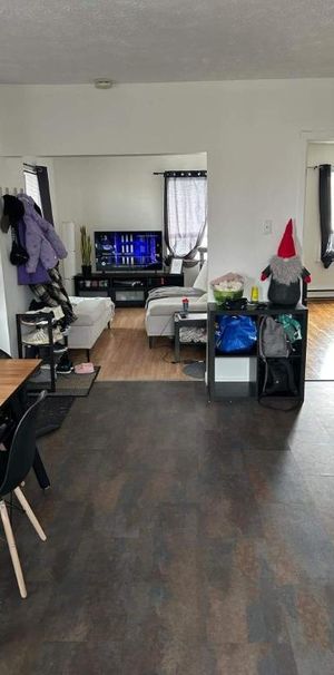 2 CH - 1 SDB - Windsor - $975 /mo - Photo 1