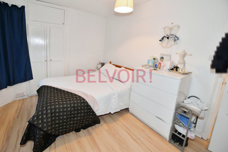 5 bedroom semi-detached house to rent - Photo 4