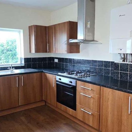 Bedroom Detached House In Bournemouth, BH9 - Photo 1