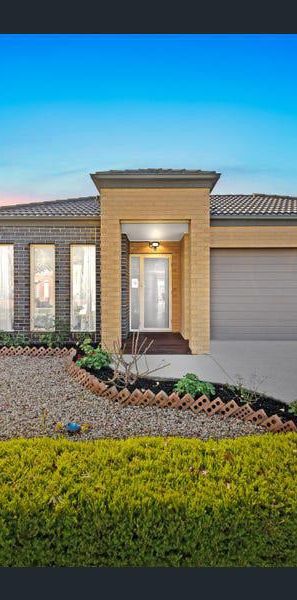 Charming Family Home for Lease - Photo 1