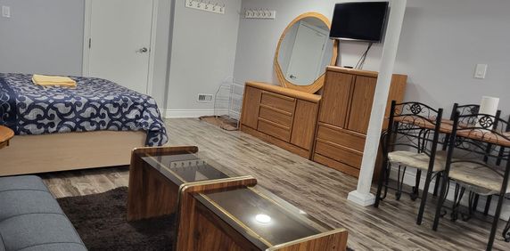 For Lease - 76 Lexington Road, Brampton, Ontario - Photo 2