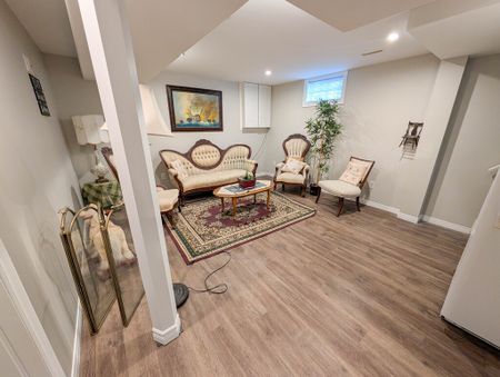 All Inclusive 3-Bed Lower Unit in Welland! - Photo 2