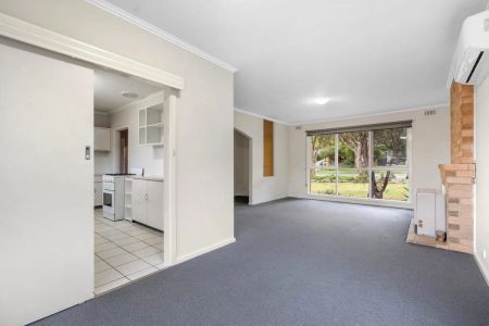 77 Highview Drive, Mooroolbark. - Photo 2