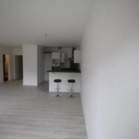 Appartement à louer 2 pièces 55.1m² - Photo 3