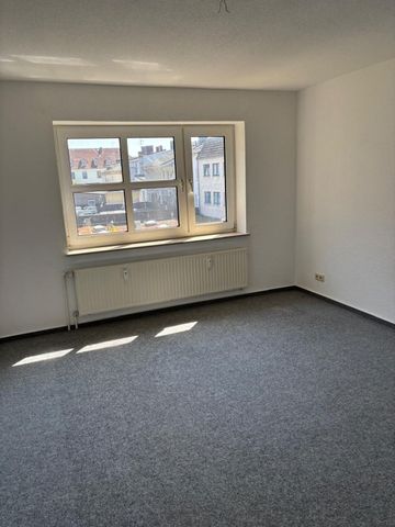 Große 3 Zimmerwohnung im 2.Obergeschoß in zentraler Lage von Wilhelmshaven - Photo 5